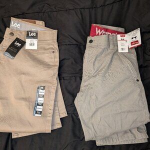 Two pair pants - Lees 32X32 and Wrangler 32X32 - With Tags